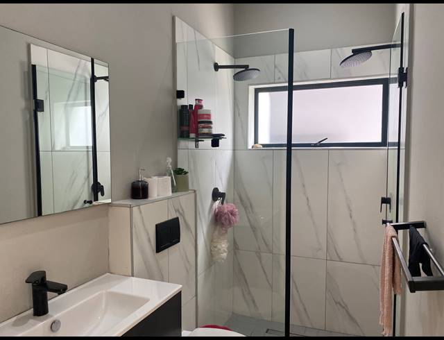 3 BEDROOM TOWNHOUSE TO LET IN PALM LAKES ESTATE